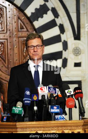 15 agosto 2013 - Tunisi, Tunisia - Conferenza stampa del ministro degli Esteri tedesco Guido Westerwelle, che fa una visita di due giorni in Tunisia nell'edificio governativo della Kasbah dopo l'incontro con il primo ministro tunisino (immagine di credito: © Chokri Mahjoub/ZUMAPRESS.com) Foto Stock