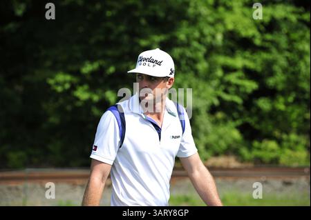22 giugno 2013 - Cromwell, Connecticut, U. S - Cromwell, Connecticut - Keegan Bradley durante il Travelers Championship al TPC River Highlands a Cromwell, Connecticut. (Immagine di credito: © Brian Ciancio/ZUMAPRESS.com) Foto Stock