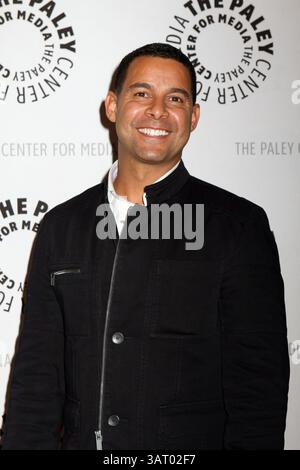 30 settembre 2013 - la, CA, USA - Jon Huertas arriva al Paley Center for Media presenta l'attesa è finita! "Castle" torna al Paley Center for Media il 30 settembre 2013 a Beverly Hills, California (immagine di credito: © Nancy Rivera/Ace Pictures/ZUMAPRESS.com) Foto Stock