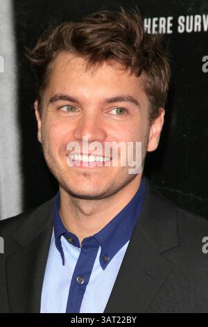 17 aprile 2025, Beverly Hills, CA, Stati Uniti: LOS ANGELES - SEP 30: Emile Hirsch alla Captain Phillips Premiere all'Academy of Motion Picture Arts and Sciences il 30 settembre 2013 a Beverly Hills, CA (Credit Image: © Kay Blake/ZUMA Press Wire) SOLO USO EDITORIALE! Non per USO commerciale! Foto Stock