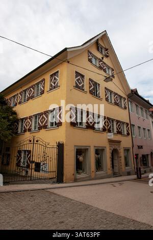 BREGENZ, AUSTRIA - 6 OTTOBRE 2024: Vista sulla strada a Bregenz, Austria Foto Stock