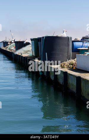 Porto di pesca sull'isola di Culatra, regione dell'Algarve, Portogallo Foto Stock