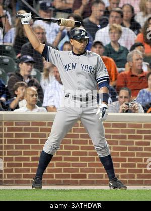 2 settembre 2009 - Baltimore, Maryland, Stati Uniti d'America - Baltimore, MD - 2 Settembre 2009 -- New York Yankees terzo baseman Alex Rodriguez (13) sembra determinato come egli si erge sul ponte nella terza inning contro i Baltimore Orioles a Rigogolo Park a Camden Yards a Baltimora, MD mercoledì 2 settembre 2009. .Credito: Ron Sachs / CNP. (Credito Immagine: © Ron Sachs/CNP via ZUMA filo) Foto Stock