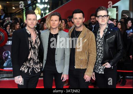 26 aprile 2016 - Londra, Gran Bretagna - McFly arriva alla prima di ''Captain America Civil War'' al Vue Westfield il 26 aprile 2016 a Londra, Inghilterra (immagine di credito: © Famous/Ace Pictures via ZUMA Press) Foto Stock