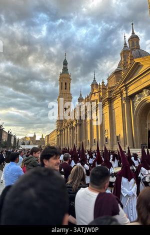 Processioni del venerdì Santo a Saragozza, Spagna Foto Stock