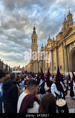 Processioni del venerdì Santo a Saragozza, Spagna Foto Stock