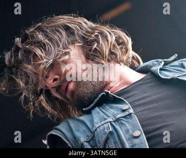 6 luglio 2012 - Clarkston, Michigan, Stati Uniti - il cantante ADAM LAZZARA di "Taking Back Sunday" si esibisce al Vans Warped Tour di Clarkston (immagine di credito: © Alexis Simpson/ZUMAPRESS.com) Foto Stock