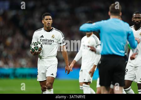 Madrid, Spagna. 16 aprile 2025. Jude Bellingham (Real) calcio: "UEFA Champions League" quarti di finale partita di seconda tappa tra il Real Madrid CF 1-2 Arsenal FC all'Estadio Santiago Bernabeu di Madrid, Spagna. Crediti: Mutsu Kawamori/AFLO/Alamy Live News Foto Stock