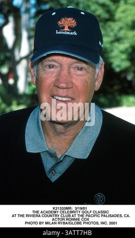 9 maggio 2001 - K21333signor: 3/19/01 .L'ACCADEMIA CELEBRITY GOLF CLASSIC AL RIVIERA COUNTRY CLUB presso il Pacific Palisades, CA..L'ATTORE RONNIE COX . Milano RYBA/ 2001(Credit Immagine: © Globo foto/ZUMAPRESS.com) Foto Stock