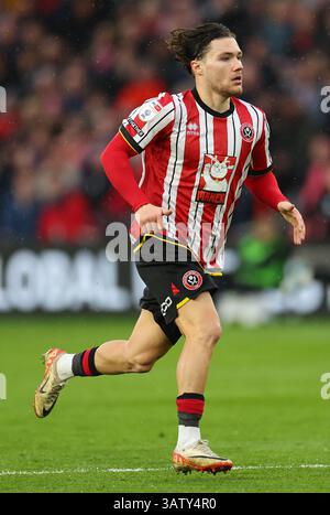 Sheffield, Inghilterra, 18 aprile 2025. Callum o'Hare dello Sheffield United durante il match tra Sheffield United e Cardiff City Sky Bet Championship a Bramall Lane, Sheffield. Il credito immagine dovrebbe essere: Simon Bellis / Sportimage Foto Stock