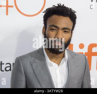 12 settembre 2015 - Toronto, Canada - l'attore Donald Glover partecipa alla prima mondiale di The Martian al Toronto International Film Festival presso la Roy Thomson Hall 11 settembre 2015 a Toronto, Canada. (Immagine di credito: © Bill Ingalls via ZUMA Wire) Foto Stock