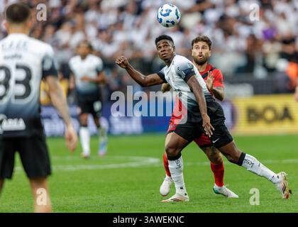 São Paolo, Brasile. 19 aprile 2025. Calcio - Campionato brasiliano 2025 - Corinthians vs Sport - Stadio Allianz Parque. Giocatori durante la partita in azione. Crediti: Vilmar Bannach/Alamy Live News Foto Stock