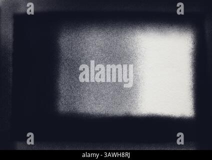 Composizione astratta che mostra un gioco di luce e ombra all'interno di una superficie granulosa e ruvida. L'immagine evoca un senso di profondità e di interesse visivo. Foto Stock
