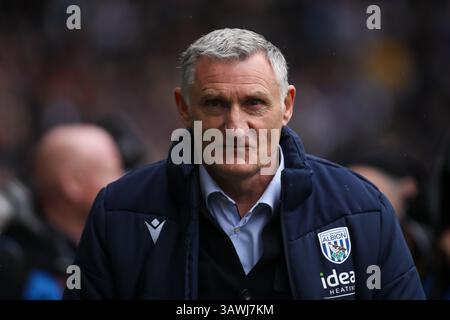 Tony Mowbray, manager di West Bromwich Albion, esce prima del match per il titolo EFL tra Coventry City e West Bromwich Albion Foto Stock