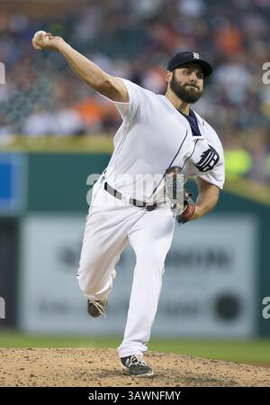 3 agosto 2016: Il lanciatore dei Detroit Tigers Michael Fulmer (32) consegna il campo durante la partita della MLB tra i Chicago White Sox e i Detroit Tigers al Comerica Park di Detroit, Michigan. I Tigers sconfissero i White Sox 2-1. John Mersits/CSM(immagine di credito: &Copy; John Mersits/Cal Sport Media via cavo ZUMA) Foto Stock