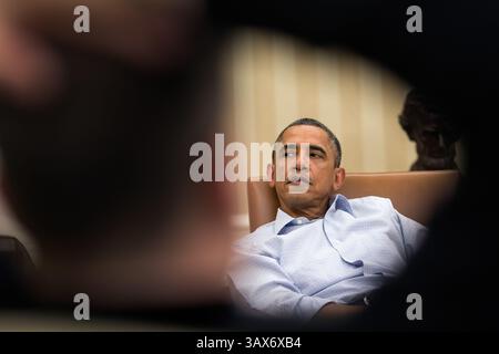 30 dicembre 2012 - Washington, DC, USA - il presidente degli Stati Uniti Barack Obama durante una riunione sul bilancio presso l'Ufficio ovale della Casa Bianca il 30 dicembre 2012 a Washington, DC. (Credit Image: © Pete Souza/The White House/ZUMAPRESS.com) Foto Stock