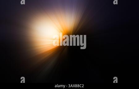 strisce di luce al neon dorate che irradiano dal centro . Attira il movimento della linea d'oro, la linea d'onda astratta, lo sfondo della tecnologia della luce, lo spazio di copia . Elegante Foto Stock