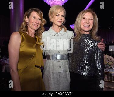 6 febbraio 2017 - Beverly Hills, California, U. S - LAURA DERN, la candidata all'Oscar NICOLE KIDMAN e l'amministratore delegato dell'Academy DAWN HUDSON all'Oscar Nominee Luncheon tenutosi al Beverly Hilton. (Immagine di credito: © Michael Yada/AMPAS/ZUMAPRESS.com) Foto Stock
