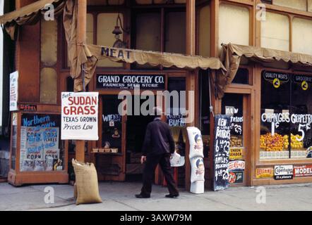 27 settembre 2016 - Seed and Feed Store, Lincoln, Nebraska, USA, John Vachon per Office of War Information, 1942 (immagine di credito: © circa Images/Glasshouse via ZUMA Wire) Foto Stock