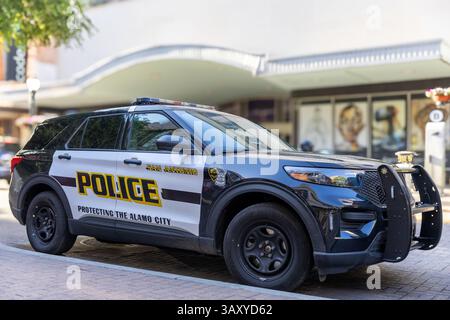 San Antonio, Texas - 6 aprile 2025: Veicolo della polizia di San Antonio Foto Stock