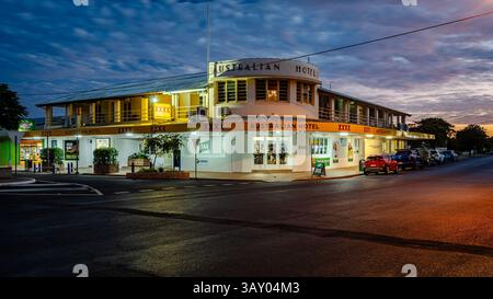 St George, QLD, Australia - edificio alberghiero australiano Foto Stock