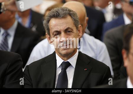 30 settembre 2016 - Gerusalemme, ISRAELE - l'ex presidente francese Nicolas Sarkozy partecipa ai funerali dell'ex presidente israeliano Shimon Peres al Mt. Cimitero militare di Herzl a Gerusalemme, venerdì 30 settembre 2016. (Immagine di credito: © Prensa Internacional via cavo ZUMA) Foto Stock