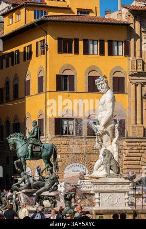 La Fontana del Nettuno di Bartolomeo Ammannati si trova in Piazza della Signoria, Firenze, Italia. Foto Stock