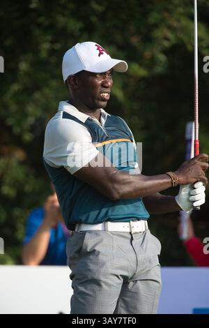 23 ottobre 2016 - Haikou, Hainan, Cina - il calciatore Dwight Yorke sul campo di Blackstone a Mission Hills resort Haikou durante il secondo round del 4° Pro-AM della celebrità mondiale. . Blackstone Course, Mission Hills Resort, Haikou, Hainan Island Cina. (Immagine di credito: © Jayne Russell via ZUMA Wire) Foto Stock