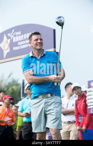 23 ottobre 2016 - Haikou, Hainan, Cina - il calciatore Lee Sharpe sul campo di Blackstone a Mission Hills resort Haikou durante il secondo round del 4° World Celebrity Pro-Am. . Blackstone Course, Mission Hills Resort, Haikou, Hainan Island Cina. (Immagine di credito: © Jayne Russell via ZUMA Wire) Foto Stock