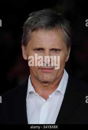 Otober 17, 2016 - Roma, Italia - l'attore britannico VIGGO MORTENSEN sul capretto rosso di ''Captain Fantastic'' durante il Festival del Cinema di Roma 2016. (Immagine di credito: © Evandro Inetti via ZUMA Wire) Foto Stock