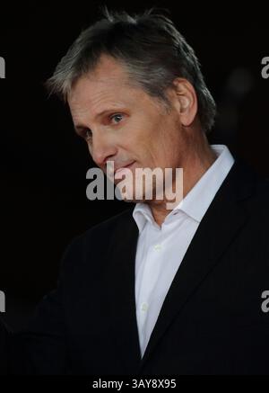 Otober 17, 2016 - Roma, Italia - l'attore britannico VIGGO MORTENSEN sul capretto rosso di ''Captain Fantastic'' durante il Festival del Cinema di Roma 2016. (Immagine di credito: © Evandro Inetti via ZUMA Wire) Foto Stock