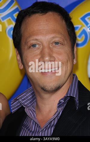 23 giugno 2010 - New York, New York, USA - . . . . . 23 giugno 2010, New York City Rob Schneider alla prima di "Grown Up" al teatro Ziegfeld il 23 giugno 2010 a New York City (immagine di credito: © Sharkpixs/ZUMApress.com) Foto Stock