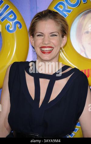 23 giugno 2010 - New York, New York, USA - . . . . . 23 giugno 2010, New York City Anna Chlumsky alla prima di "Grown Up" al teatro Ziegfeld il 23 giugno 2010 a New York City (immagine di credito: © Sharkpixs/ZUMApress.com) Foto Stock