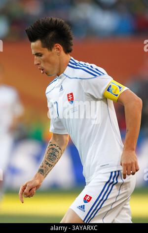 Il capitano della squadra slovacca Marek Hamsik in azione durante una partita del girone F della Coppa del mondo FIFA contro l'Italia all'Ellis Park Stadium il 24 giugno 2010 a Johannesburg, Sudafrica. Solo per uso editoriale. Uso commerciale vietato. Nessun push all'utilizzo del dispositivo mobile. (Fotografia di Jonathan Paul Larsen / Diadem Images) Foto Stock