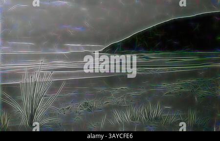 Una tranquilla scena costiera caratterizzata da dolci onde che si infrangono sulla riva, con una lontana collina che incornicia l'orizzonte. Le erbe oscillano dolcemente in primo piano, aggiungendo un senso di tranquillità al paesaggio. Lantern Slide - Sealers Cove, Wilsons Promontory, Victoria, Date Unknown, immagine in bianco e nero di Sealers Cove al Wilsons Promontory fotografata al mattino da J.K. Campbell, nipote di A.J. Campbell. Si tratta di uno dei tanti scivoli lanterna di vetro che formano la A.J. Campbell Collection, ospitata dai Musei Victoria, arte classica con un tocco moderno reinventata da Artotop Foto Stock