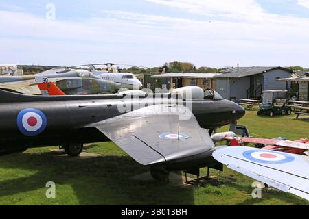 Hawker Hunter F6, Bournemouth Aviation Museum, Merritown Lane, Hurn, Christchurch, Dorset, Inghilterra, Gran Bretagna, Regno Unito, Regno Unito, Europa Foto Stock