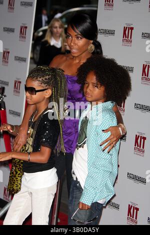 19 giugno 2008 - New York, New York, Stati Uniti - 06-19-08 2008.JADEN SMITH, WILLOW SMITH, JADA PINKETT SMITH. ANTEPRIMA DI NEW YORK DI "KIT KITTREDGE: AN AMERICAN GIRL. AL TEATRO ZIEGFELD. - K58644JBB(immagine di credito: © John Barrett/Globe Photos/ZUMAPRESS.com) Foto Stock