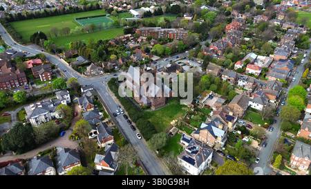 Vista aerea 4K nelle aree Wirral di, Birkenhead, Wallasey, New Brighton, West Kirby, Arrowe e Oxton. Foto Stock