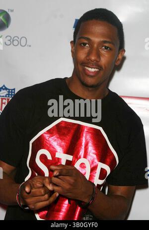 13 AGOSTO 2007 - NEW YORK, NEW YORK, STATI UNITI - FESTA PER IL NUOVO VIDEOGIOCO XBOX O8 DI MADDEN NFL AL RISTORANTE DELLA ZONA ESPN IN DATA TIMES SQUARE 08-13-07. - NICK CANNON. K54124JBB(immagine di credito: © John Barrett/Globe Photos/ZUMAPRESS.com) Foto Stock