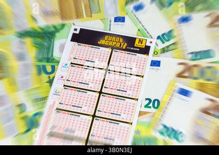 Eurojackpot: Biglietto per le banconote in euro Foto Stock
