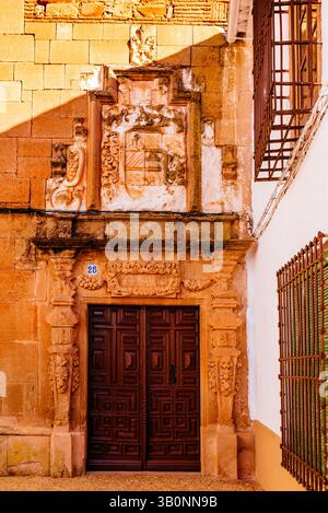 Dettaglio della porta d'ingresso. L'Oratorio di Santo Tomasillo è uno dei pochi edifici esistenti in pieno stile barocco, probabilmente costruito per il b Foto Stock