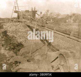 6 giugno 1866 - Stati Uniti - Placer Mining--Columbia, Contea di Tuolumne. (Immagine di credito: © BuyEnlarge/ZUMAPRESS.com) Foto Stock