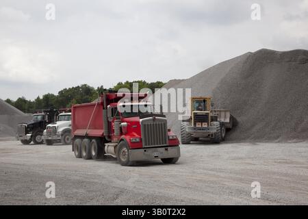 2010 - Tuscumbia, ALABAMA, Stati Uniti - Vulcan Materials Company, camion per cave di calcare. (Immagine di credito: © BuyEnlarge/ZUMAPRESS.com) Foto Stock