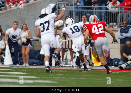 13 novembre 2010: Il wide receiver dei Penn State Nittany Lions Justin Brown (19) corre in touchdown durante la partita di football NCAA contro l'Ohio State all'Ohio Stadium di Columbus, Ohio. (Immagine di credito: © Rick Osentoski/Cal Sport Media/ZUMApress.com) Foto Stock