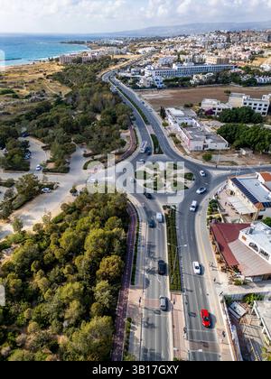 Vista aerea dall'alto dell'area turistica della strada Tomba dei Re, Kato Paphos, Paphos, Repubblica di Cipro. Foto Stock