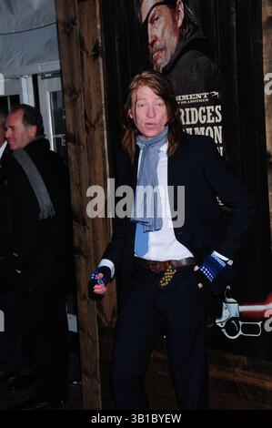 15 dicembre 2010 - New York, New York, Stati Uniti - DOMHNALL GLEESON. Anteprima di "True Grit" presso lo Ziefeld Theatre di New York. 12-14-2010. 2010.i15039kba (immagine di credito: © Ken Babolocsay/Globe Photos/ZUMAPRESS.com) Foto Stock