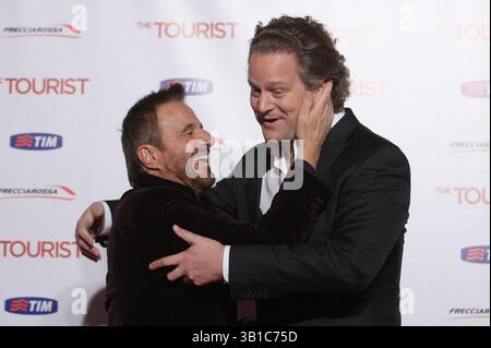15 dicembre 2010 - Roma, Italia - CHRISTIAN DE SICA e FLORIAN HENCKEL durante la premiere di Roma ''The Tourist''. (Immagine di credito: © Evandro Inetti/ZUMAPRESS.com) Foto Stock