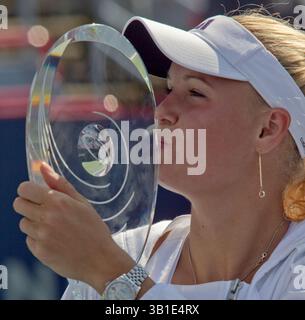 23 agosto 2010 - Montreal, Quebec, Canada - MONTREAL, QUEBEC: 23 AGOSTO, 2010 - Caroline Wozniacki (DEN) (visto qui) ha sconfitto vera Zvonareva (RUS) 6-3, 6-2 vincendo la Rogers Cup 2010 femminile all'Uniprix Stadium di Montreal, Canada, lunedì 23 agosto 2010. (Immagine di credito: © Dave Sidaway/Postmedia News/ZUMApress.com) Foto Stock