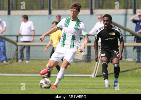 Mönchengladbach, Deutschland 26. Aprile 2025: B-Junioren DFB-Nachwuchsliga - 2024/25 - Borussia Mönchengladbach U17 vs. 1. FC Union Berlin U17 IM Bild: Anton Martyniuk (Borussia Mönchengladbach U17) Foto Stock