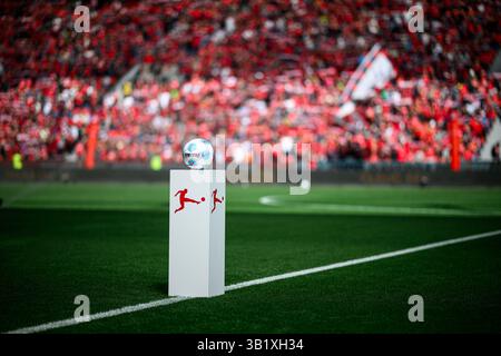 LEVERKUSEN, GERMANIA - 26 APRILE 2025: - La partita di Bundesliga Bayer 04 Leverkusen vs FC Augsburg al BayArena. Foto Stock